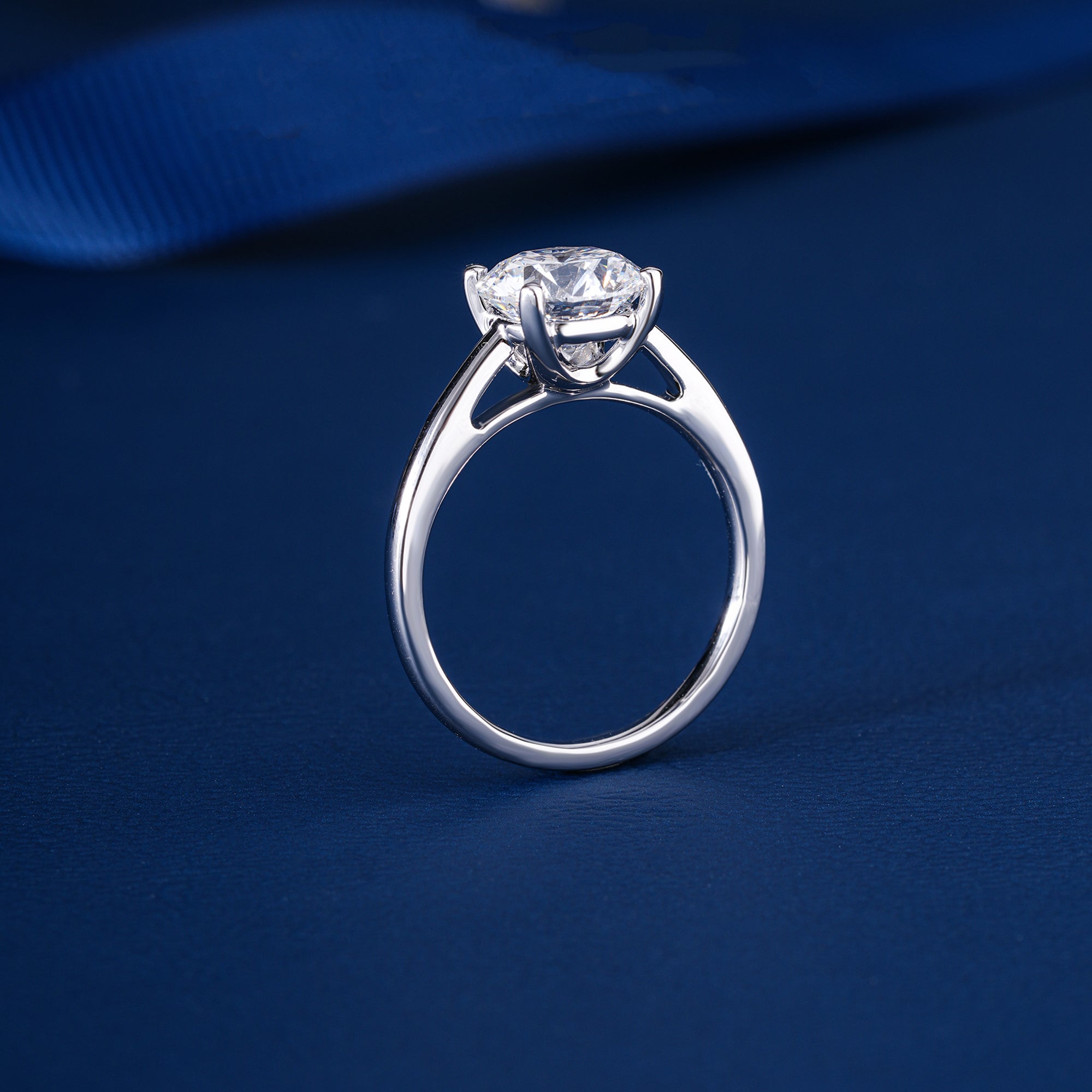 2.30 Ct Round Brilliant Solitaire Diamond Ring