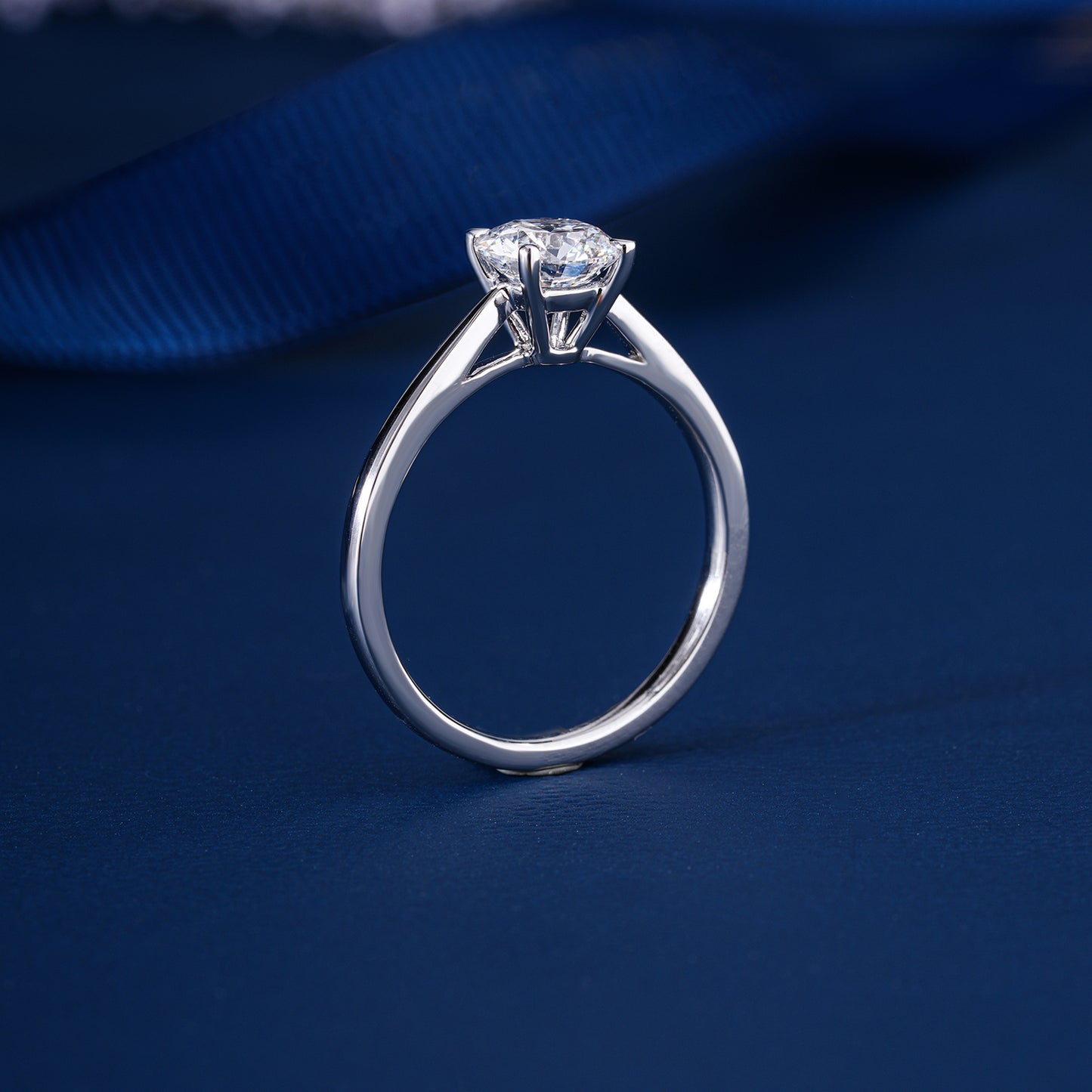 1.00 Ct Round Cut Lab Grown Diamond Solitaire 4 prong set Engagement Ring