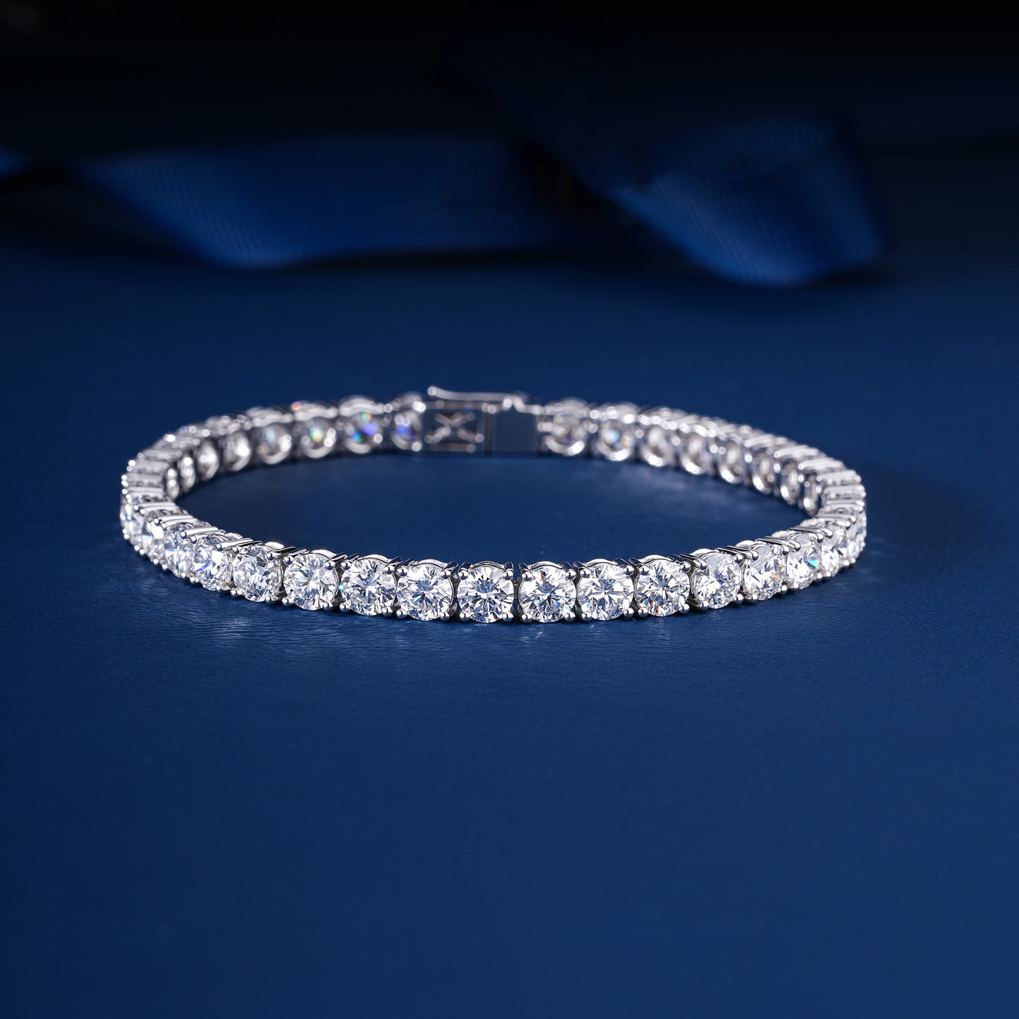 Round Lab Grown Diamond Tennis Bracelet