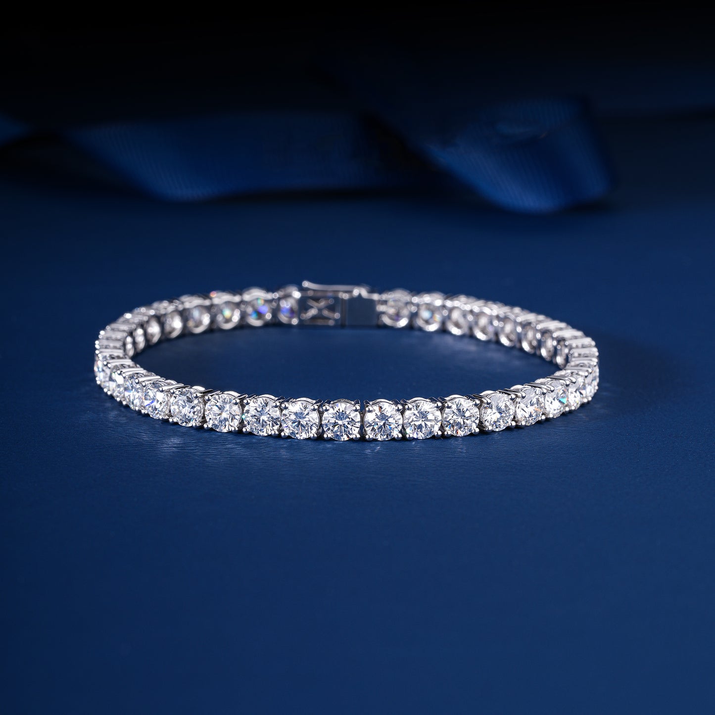 Round Lab Grown Diamond Tennis Bracelet