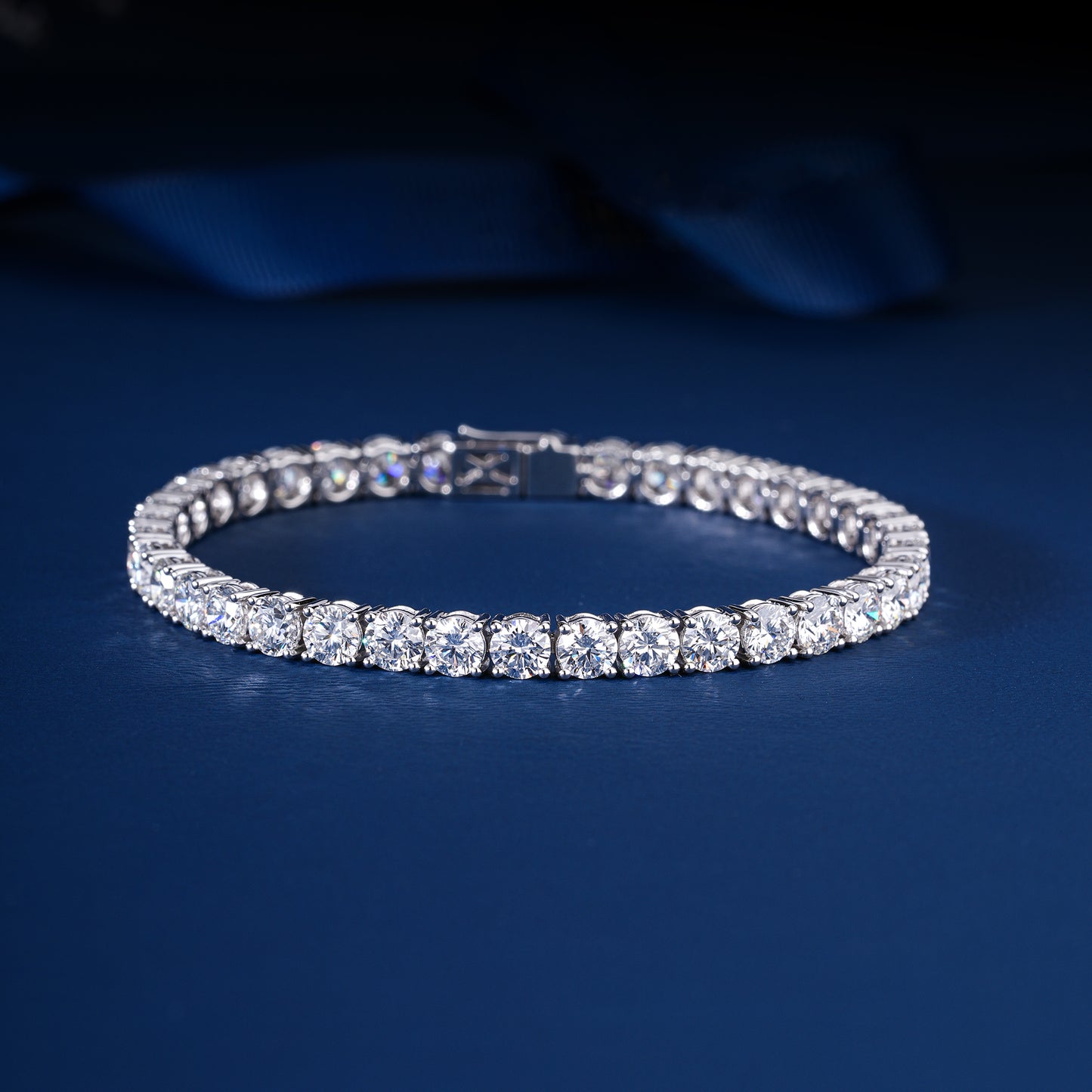 Round Lab Grown Diamond Tennis Bracelet