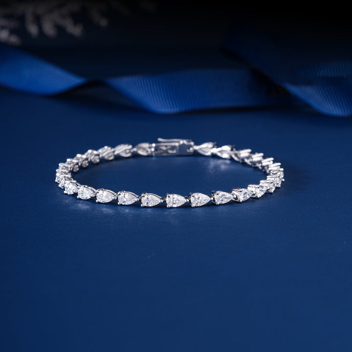 IGI Certified 5.34 CT Lab Grown Diamond Tennis Bracelet Pear Cut Teardrop Luxury