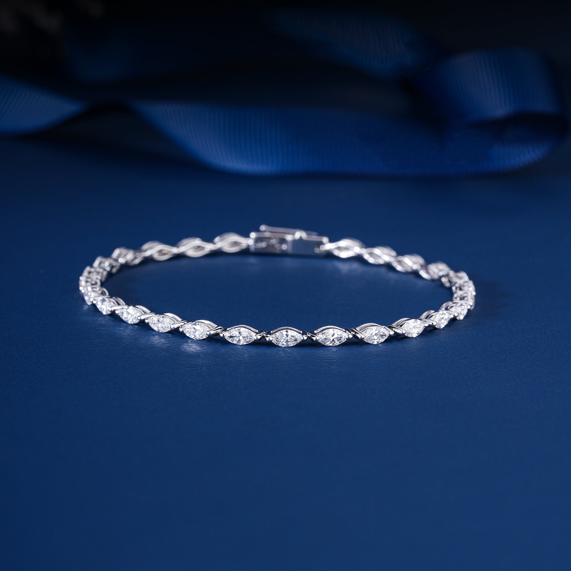 Sleek 3.374 CTW Lab Grown Tennis Bracelet Horizontal Stone Design 14k Gold Jewelry