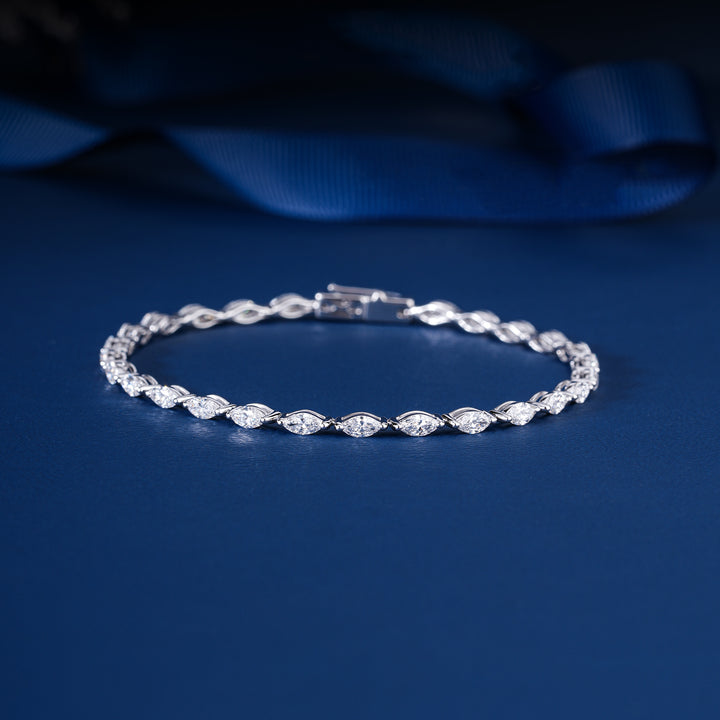 Sleek 3.374 CTW Lab Grown Tennis Bracelet Horizontal Stone Design 14k Gold Jewelry