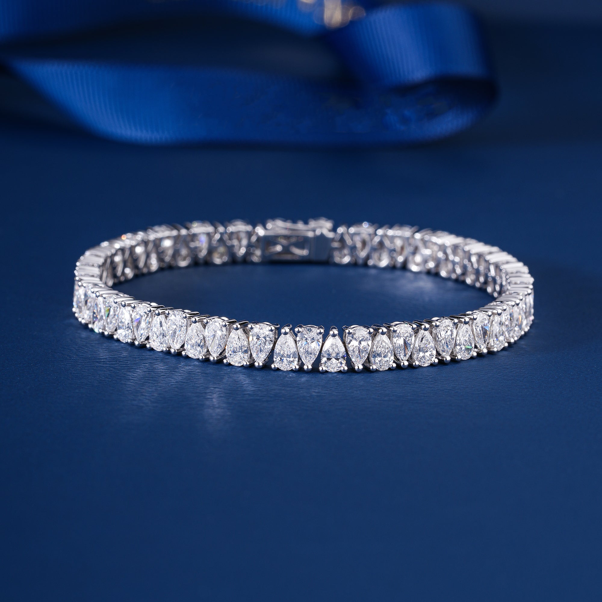 Unique 11.0 Carat Pear Cut Lab Grown Diamond Jewelry Tennis Bracelet For Her