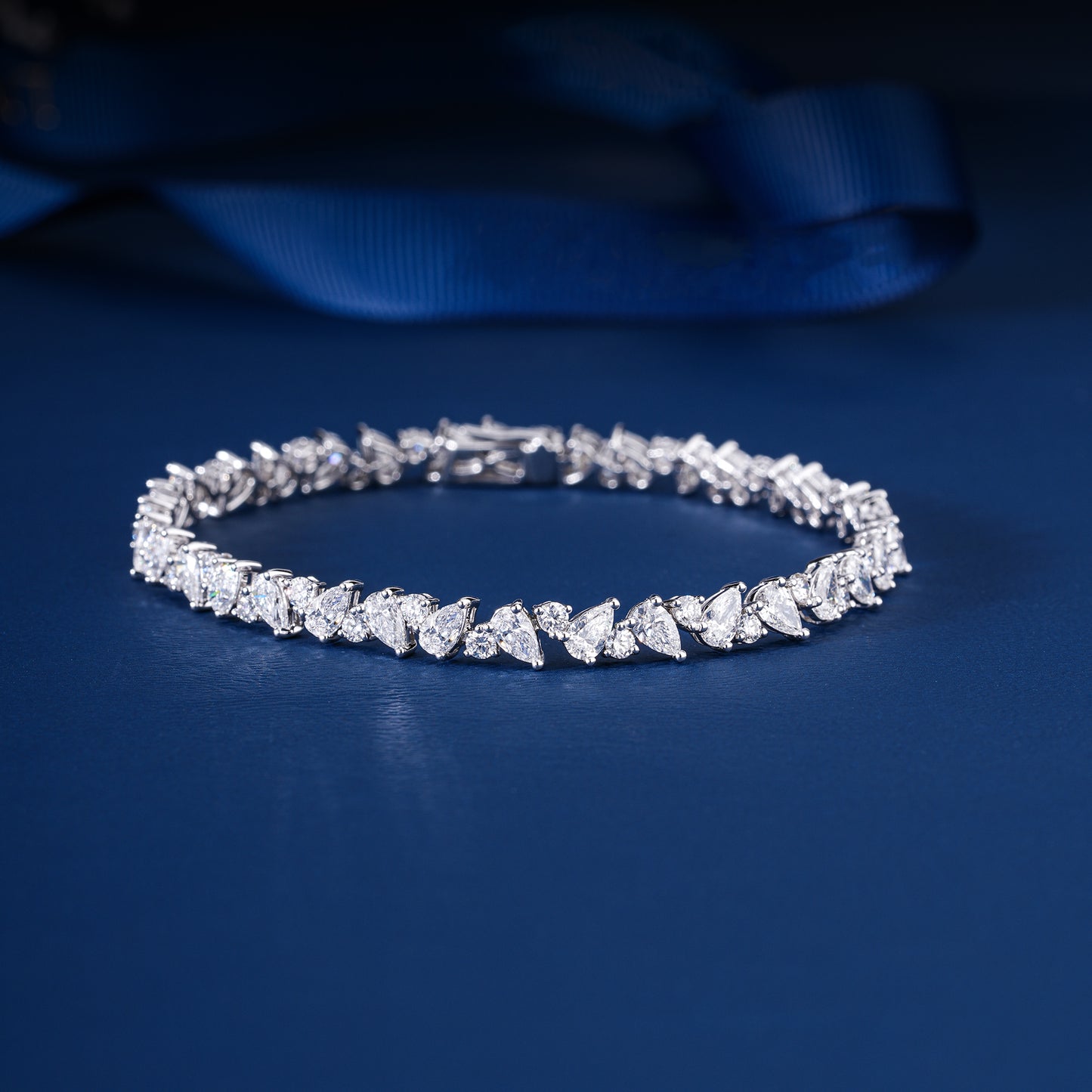 Pear-Round Lab Grown Diamond Mixed Cut Tennis Bracelet