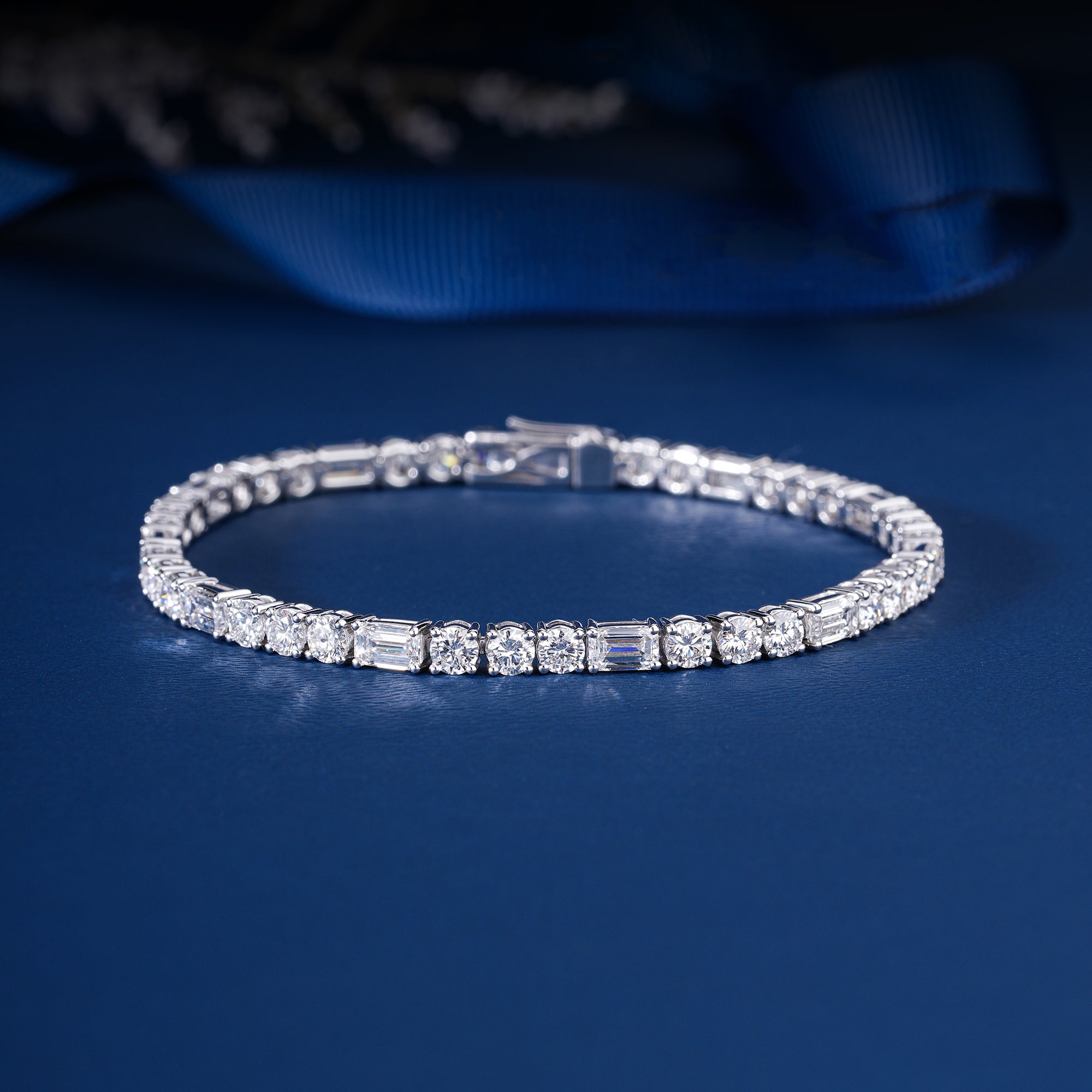 IGI Certified 7.89 CT Lab Grown Diamond Tennis Bracelet Emerald and Round Alternating Mixed Shape Luxury Jewelry