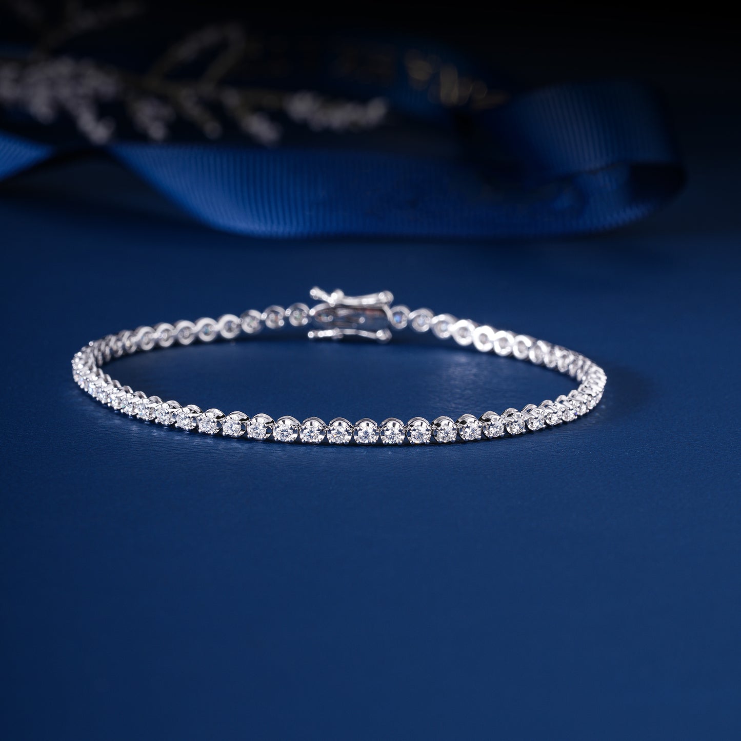 Round Lab Grown Diamond Tennis Bracelet