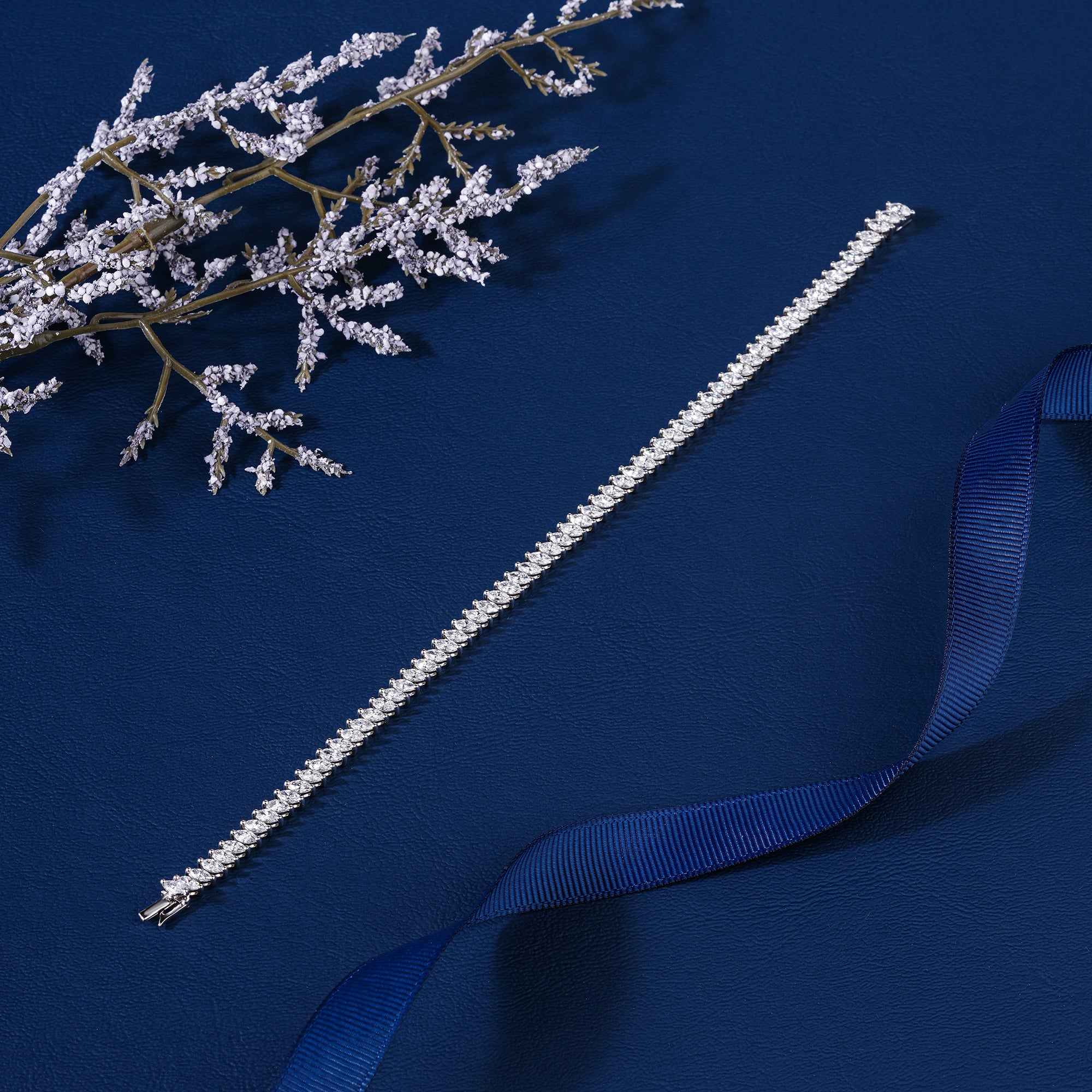 Unique 4.80 Carat Lab Grown Tennis Bracelet Slanted Leaf Pattern Fancy Jewelry