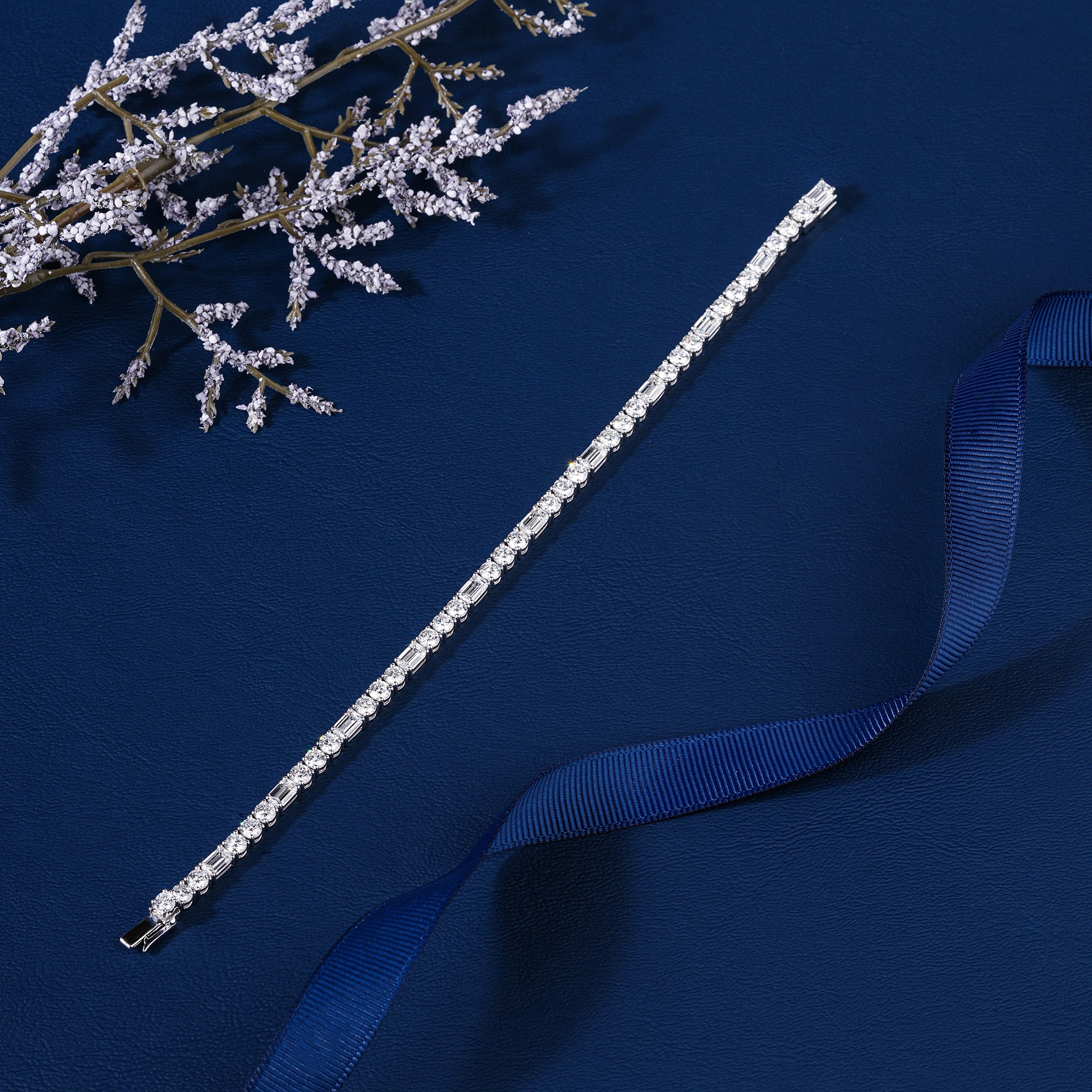 IGI Certified 7.89 CT Lab Grown Diamond Tennis Bracelet Emerald and Round Alternating Mixed Shape Luxury Jewelry