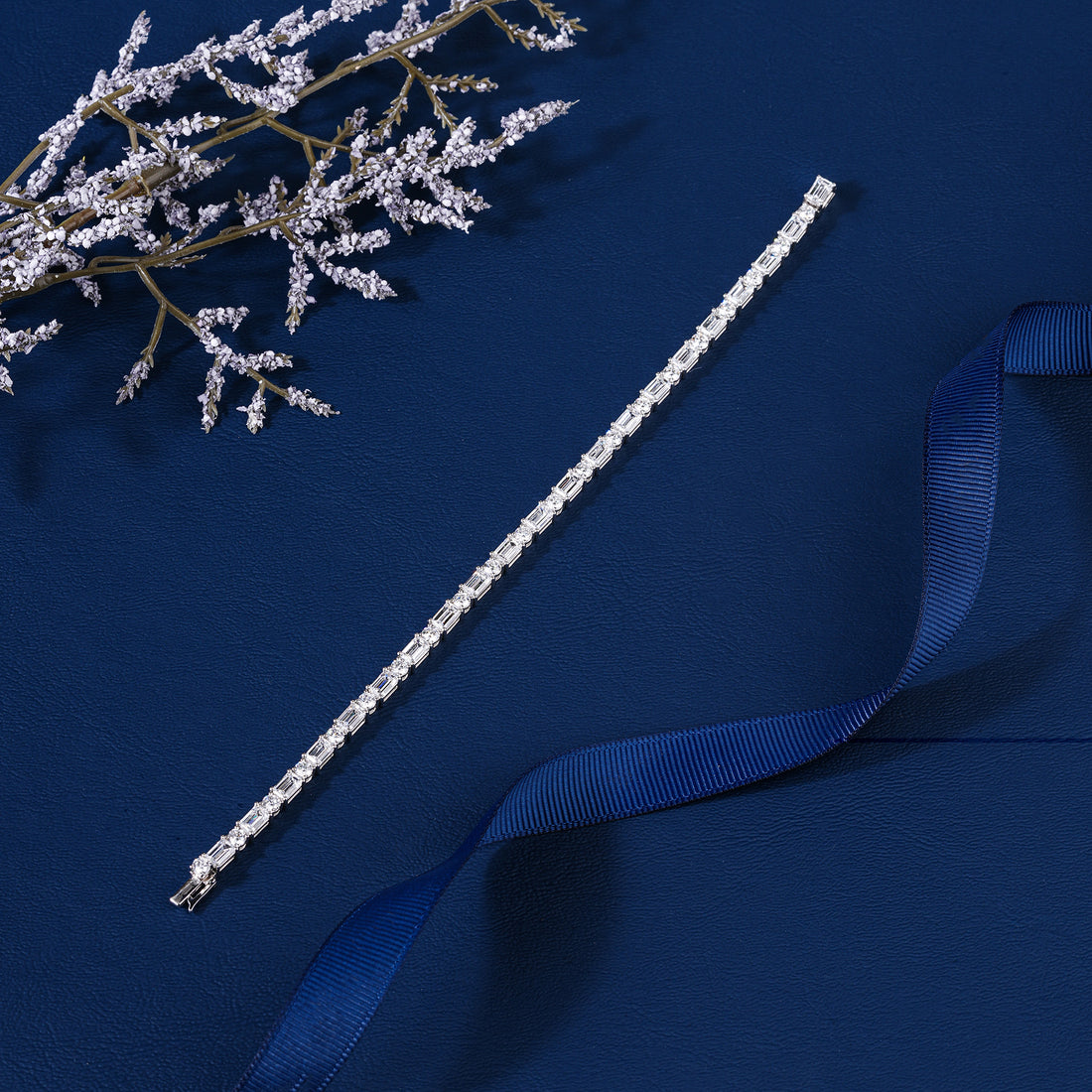 IGI Certified 8.64 CT Lab Grown Diamond Tennis Bracelet Emerald and Round Mixed Shape Luxury Anniversary Jewelry