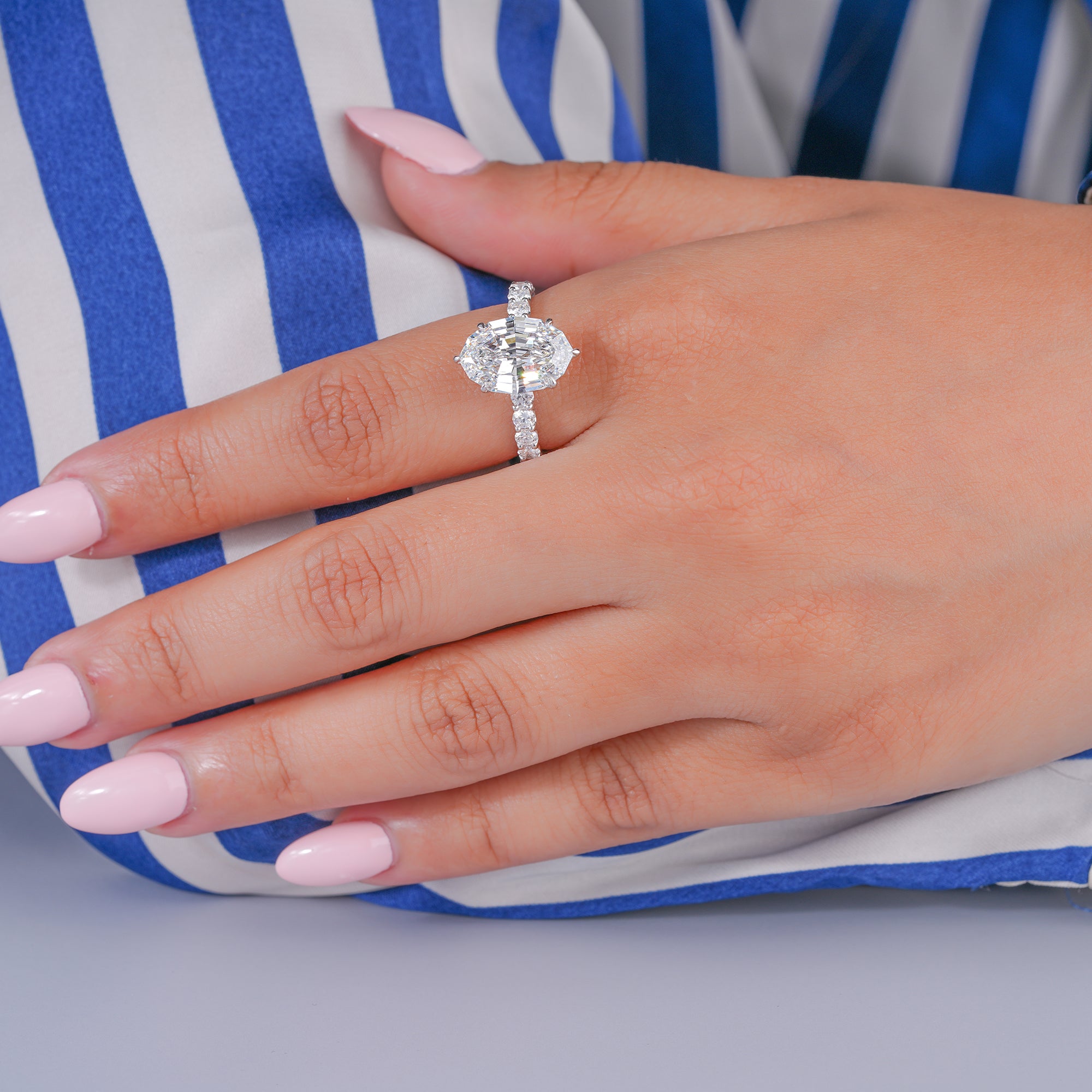 4.2 CT Oval Lab Grown Diamond Pave 6 Prong Ring Unique Ring