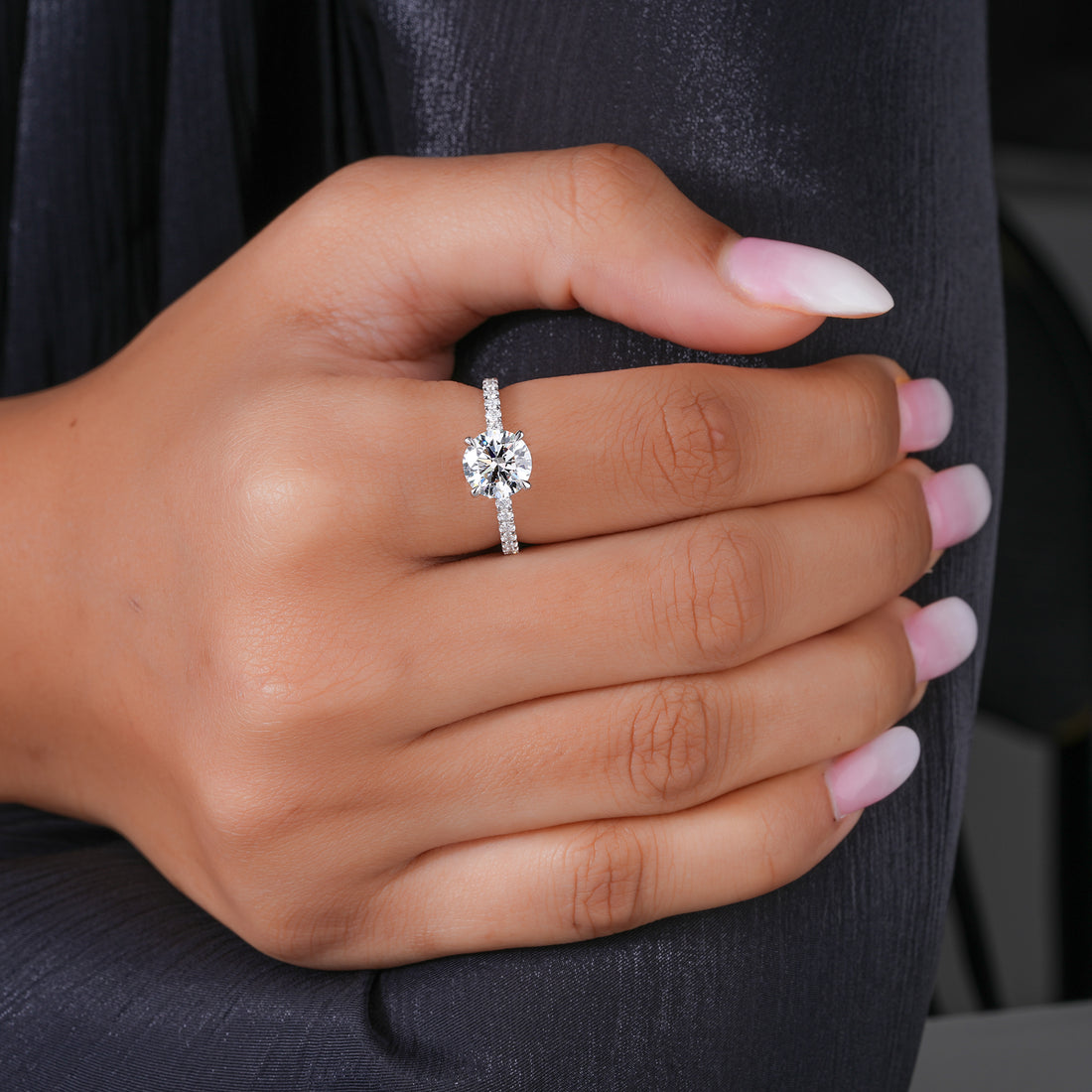 1.7 Ct Round Brilliant Diamond Engagement Ring