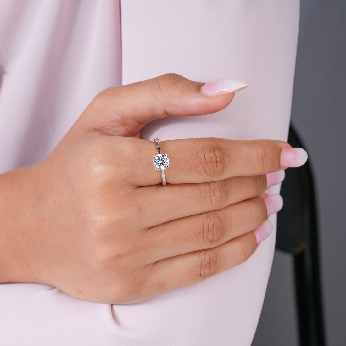 1.0 CT Round Cut Lab-Grown Diamond Solitaire Engagement Ring