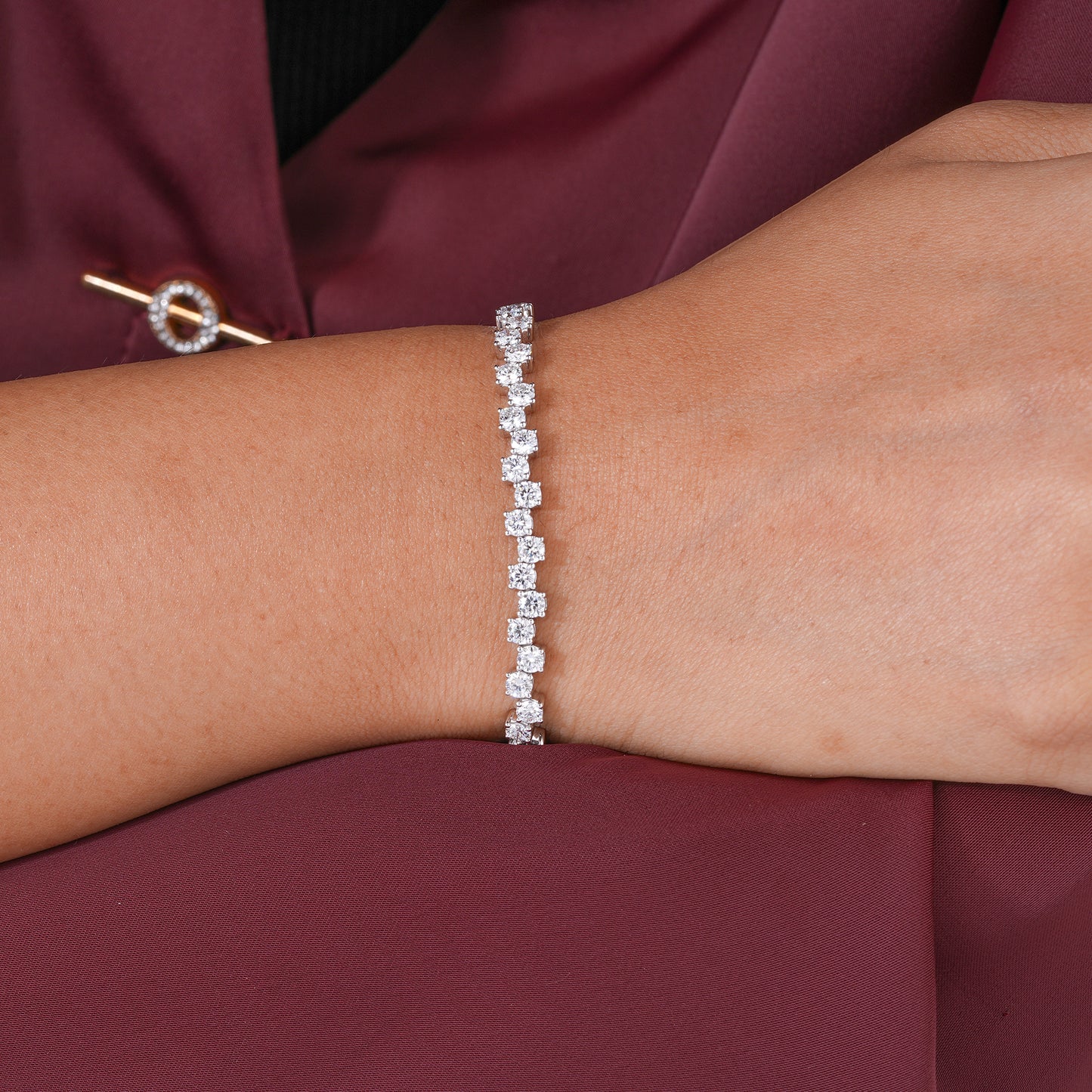 Round Lab Grown Diamond Wide Look Tennis Bracelet