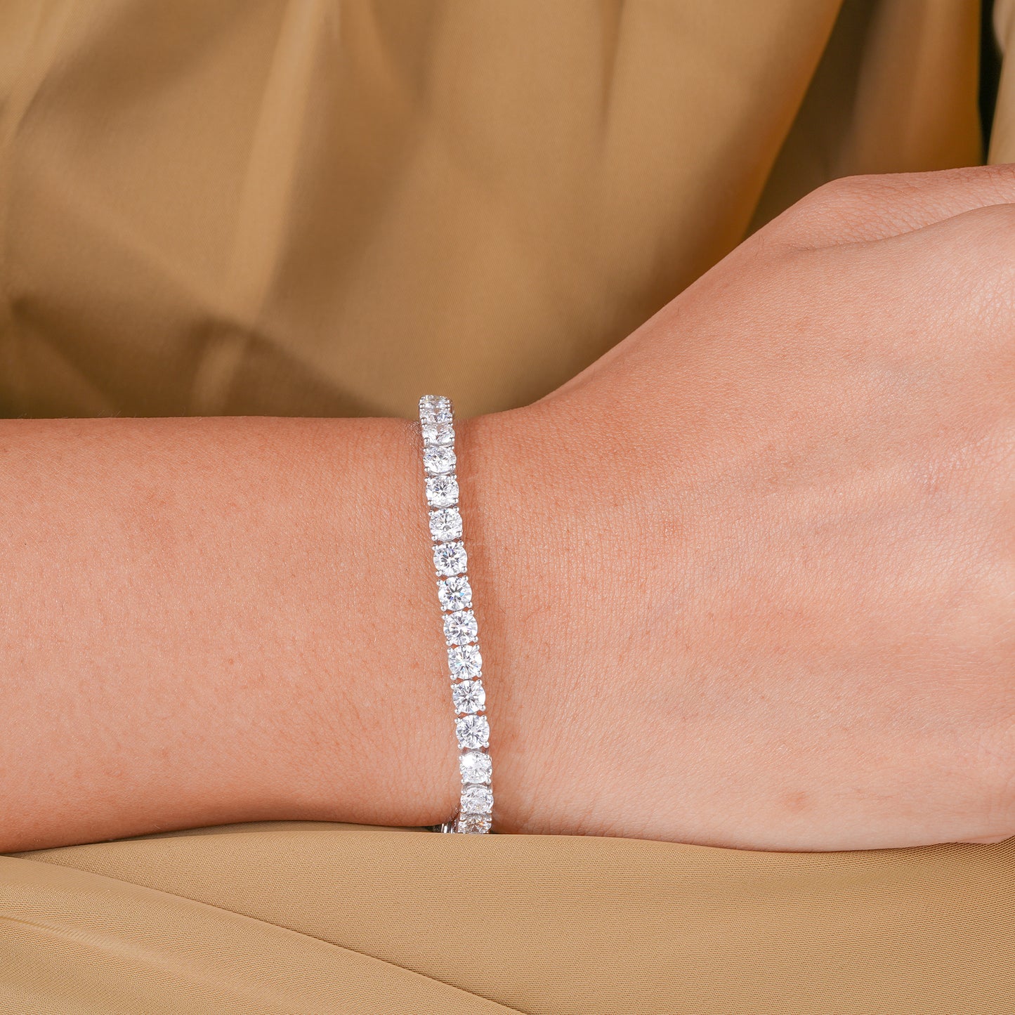 Round Lab Grown Diamond Tennis Bracelet