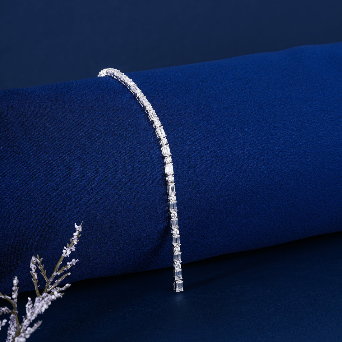 IGI Certified Lab Grown Diamond Tennis Bracelet 11.33 CTW Mixed Shape Emerald Round