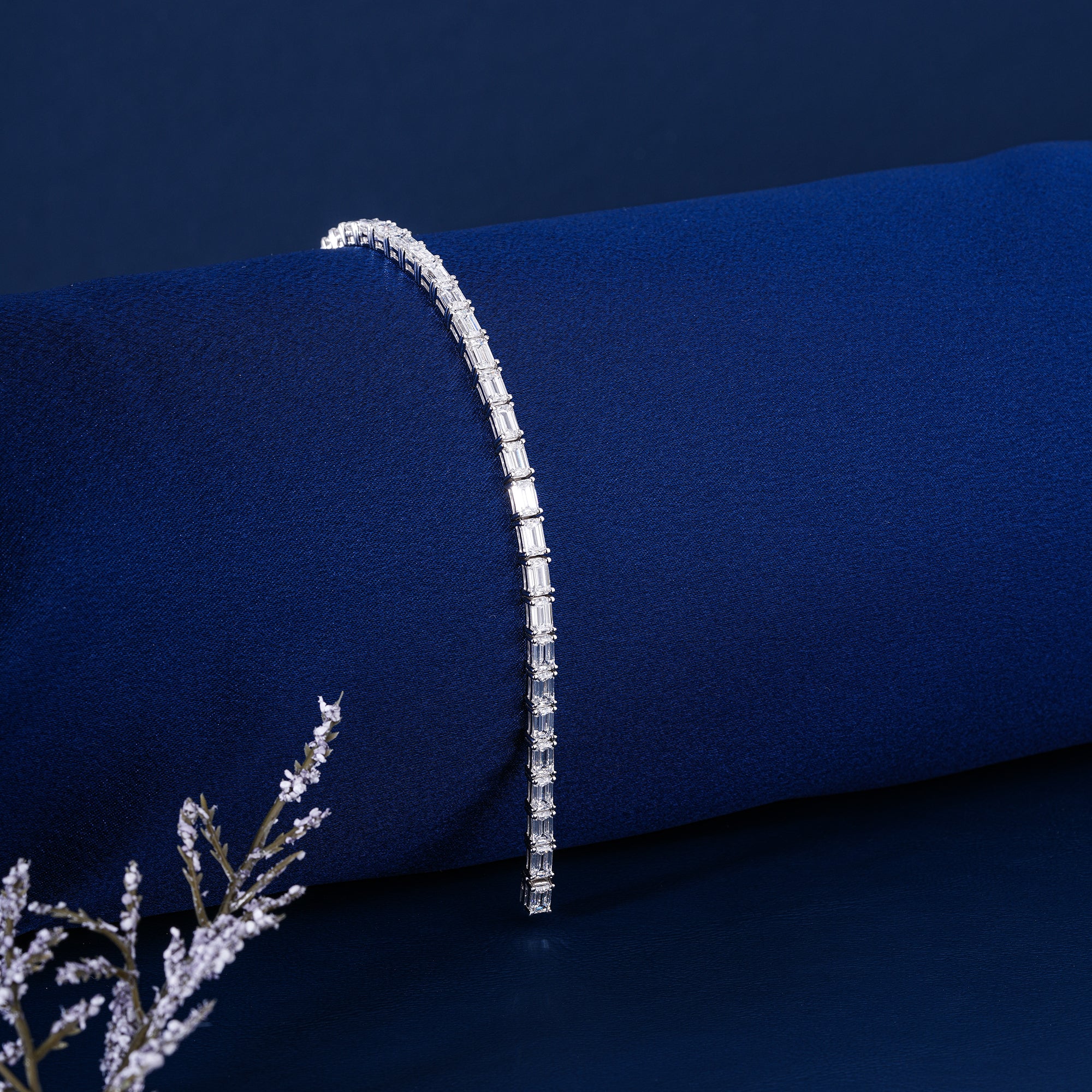 Modern 12.77 CT Emerald Cut Lab Grown Diamond Tennis Bracelet East West Setting