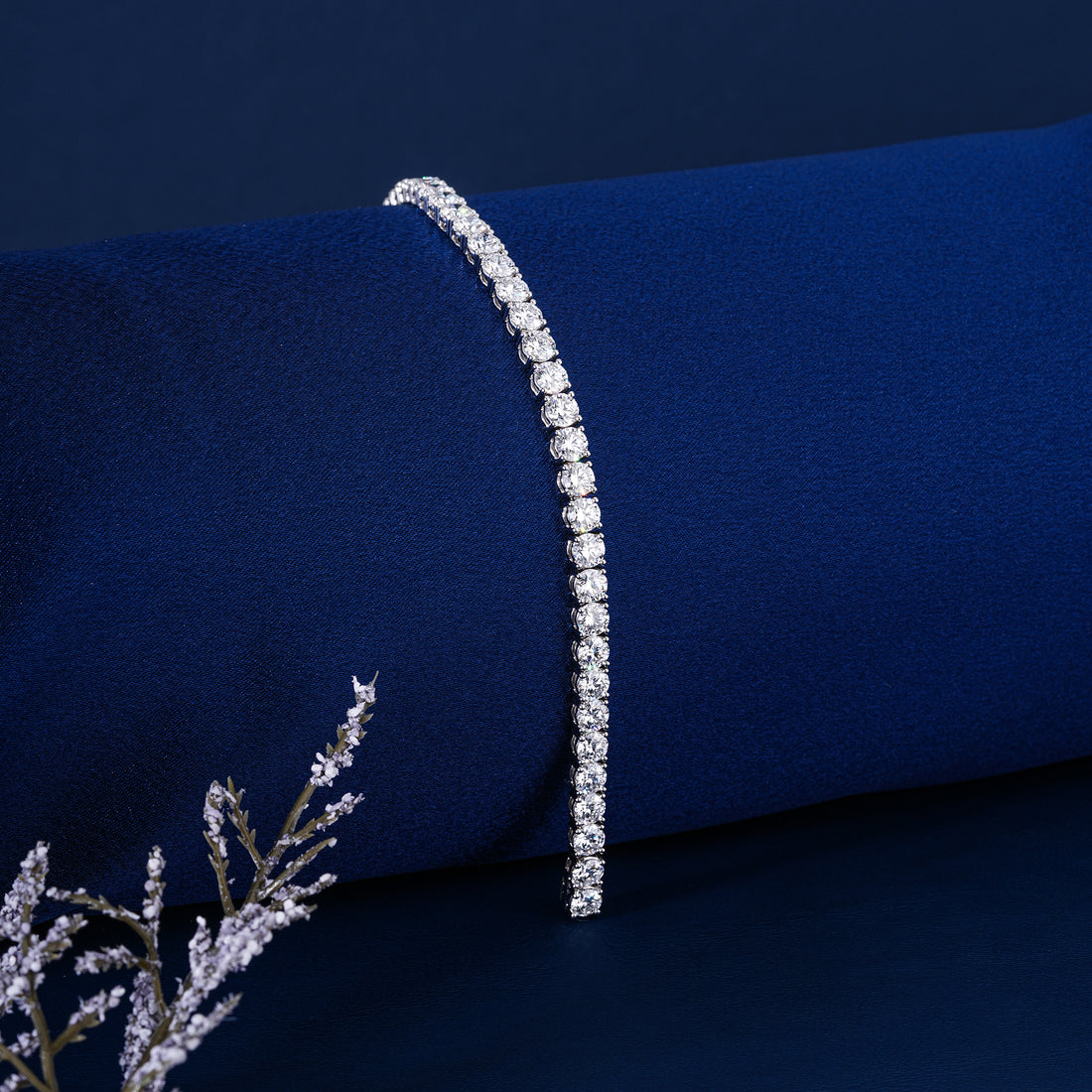 Stunning 17.601 CTW Lab Grown Diamond Tennis Bracelet Premium 4.5mm Round Shape Sparkly Classic Jewelry for Bridal Party