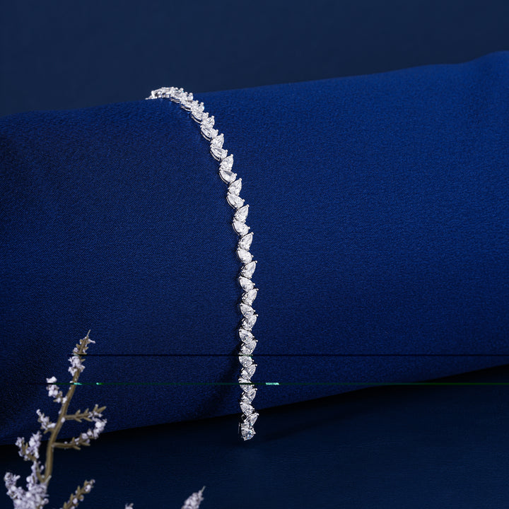 Unique 8.5 Carat Teardrop Lab Grown Diamond Tennis Bracelet Cluster Pattern Fancy Jewelry