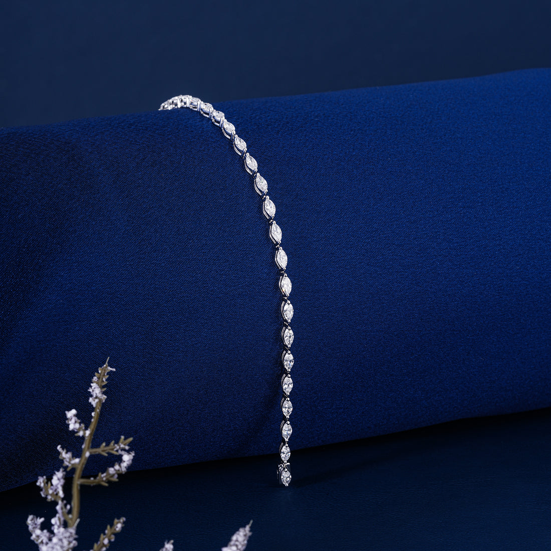 Sleek 3.374 CTW Lab Grown Tennis Bracelet Horizontal Stone Design 14k Gold Jewelry