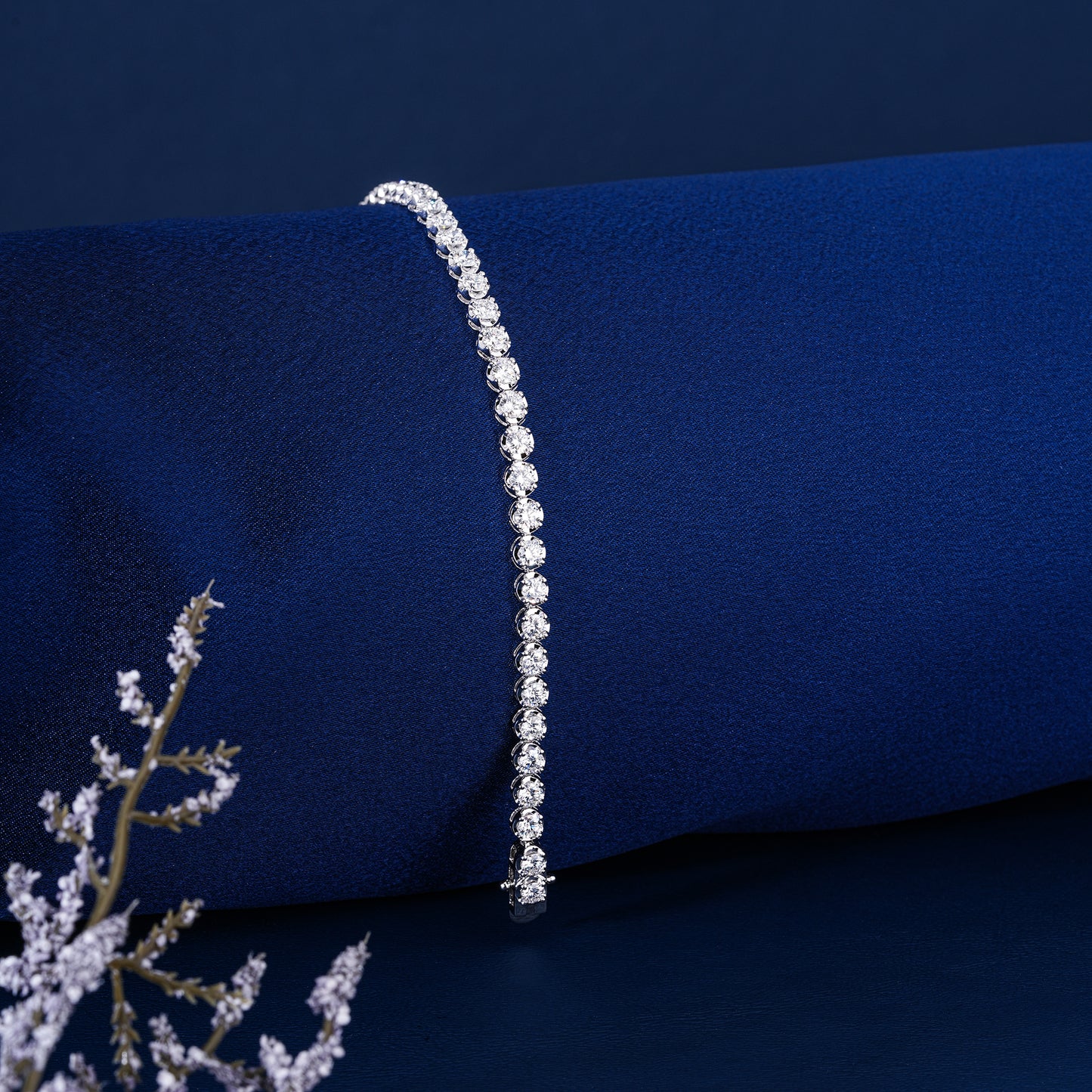 Round Lab Grown Diamond Tennis Bracelet