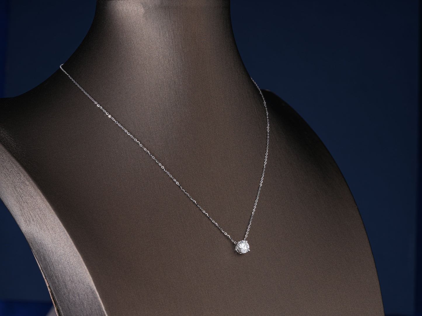 1.1 Ct Round Brilliant Sparkle Pendant