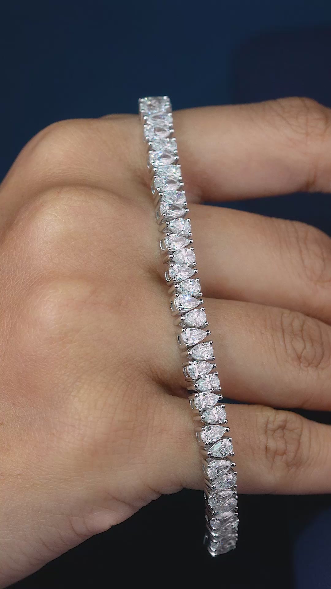 Unique 11.0 Carat Pear Cut Lab Grown Diamond Jewelry Tennis Bracelet For Her